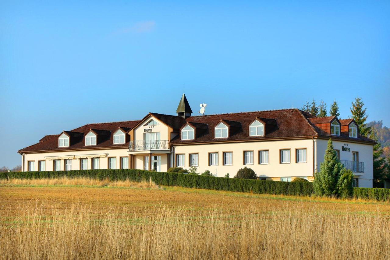Hotel Brada Jičín Exterior foto